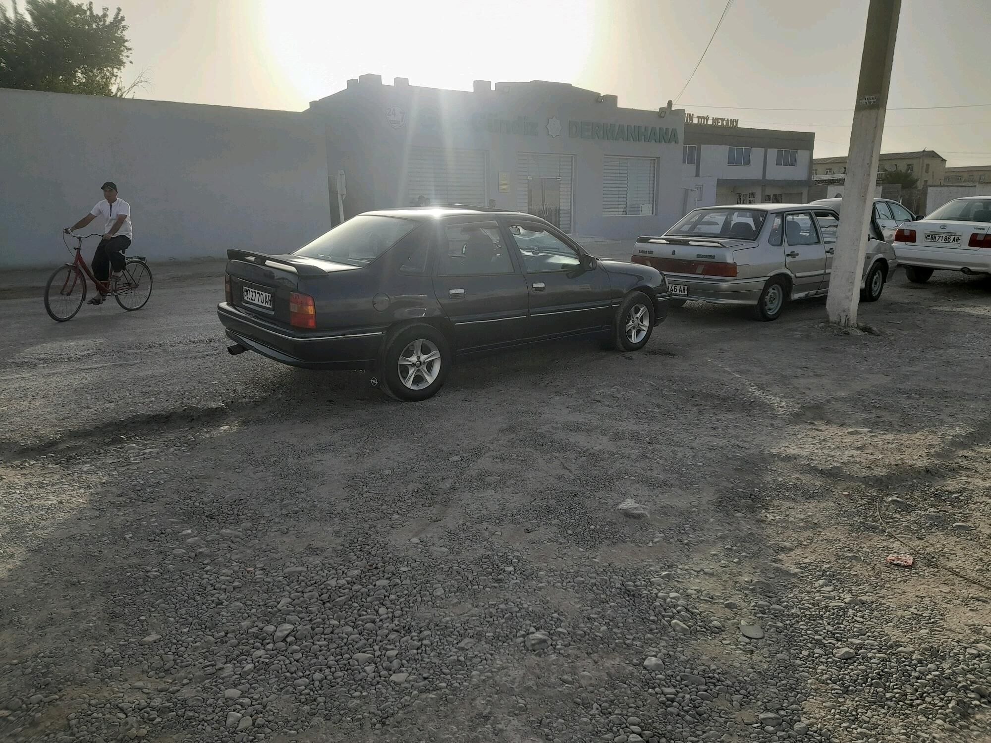 Opel Vectra 1991 - 32 000 TMT - Tejen - img 7