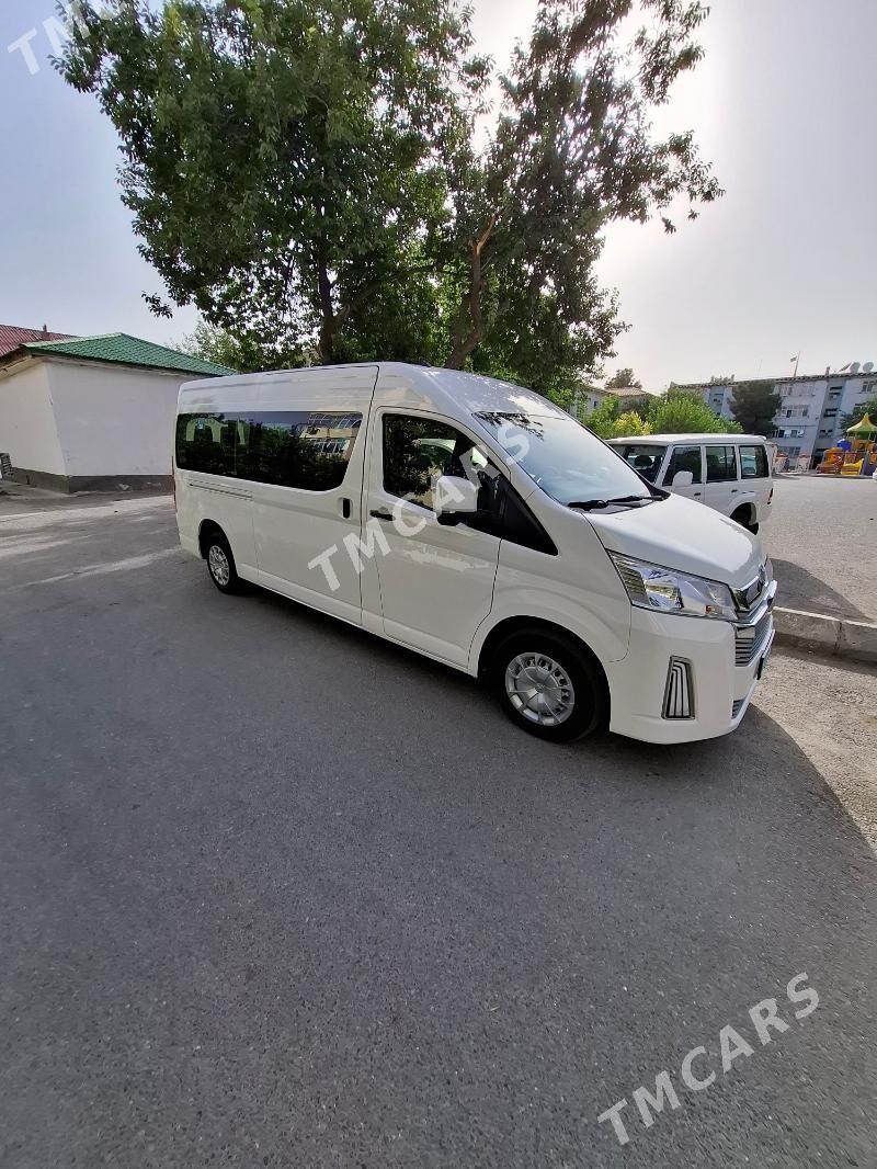 Toyota Hiace 2019 - 580 000 TMT - ул. Чехова -  Элитки (А.Ниязов шаёлы) - img 2