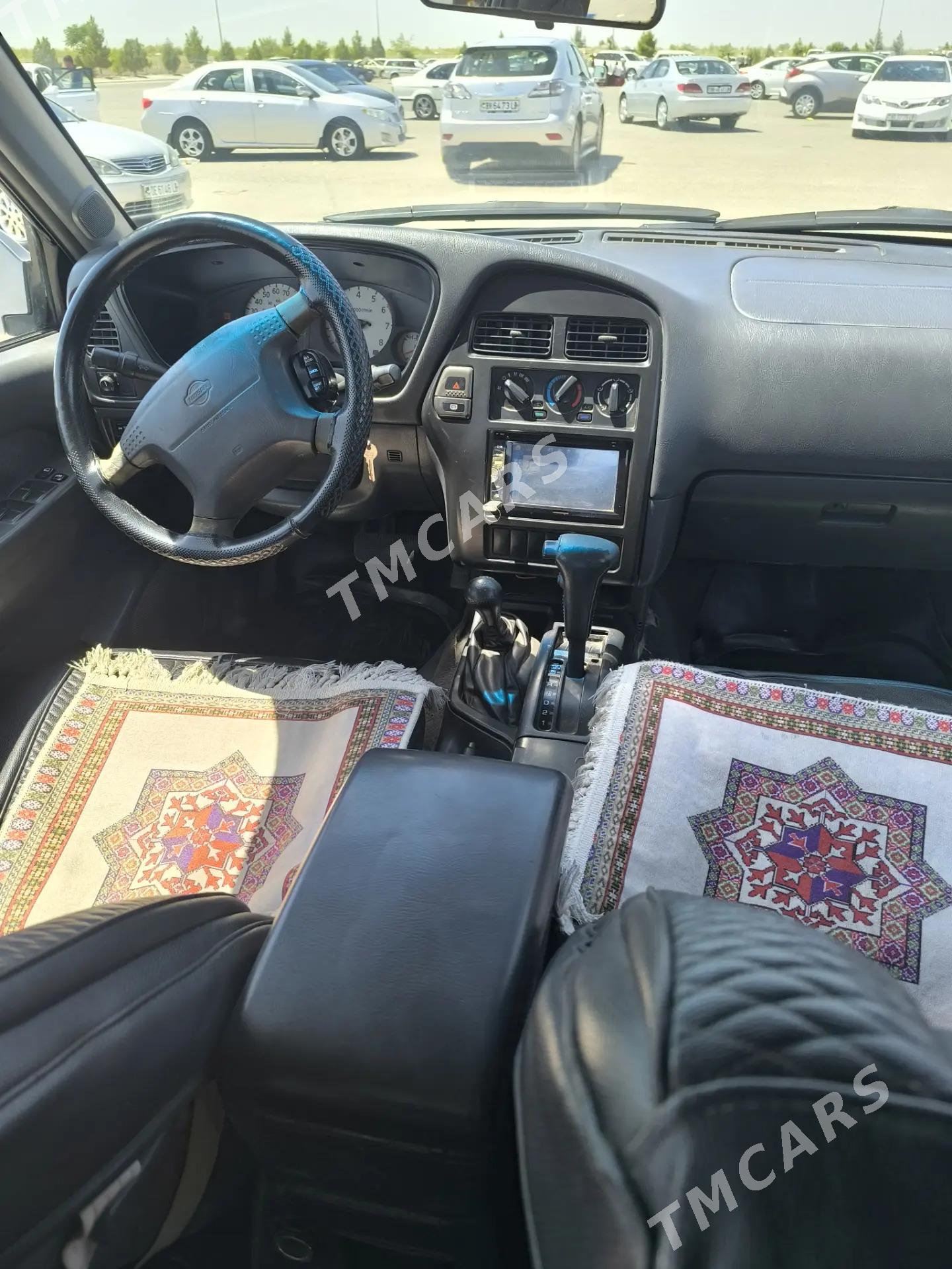 Nissan Pathfinder 2000 - 75 000 TMT - Çärjew - img 2