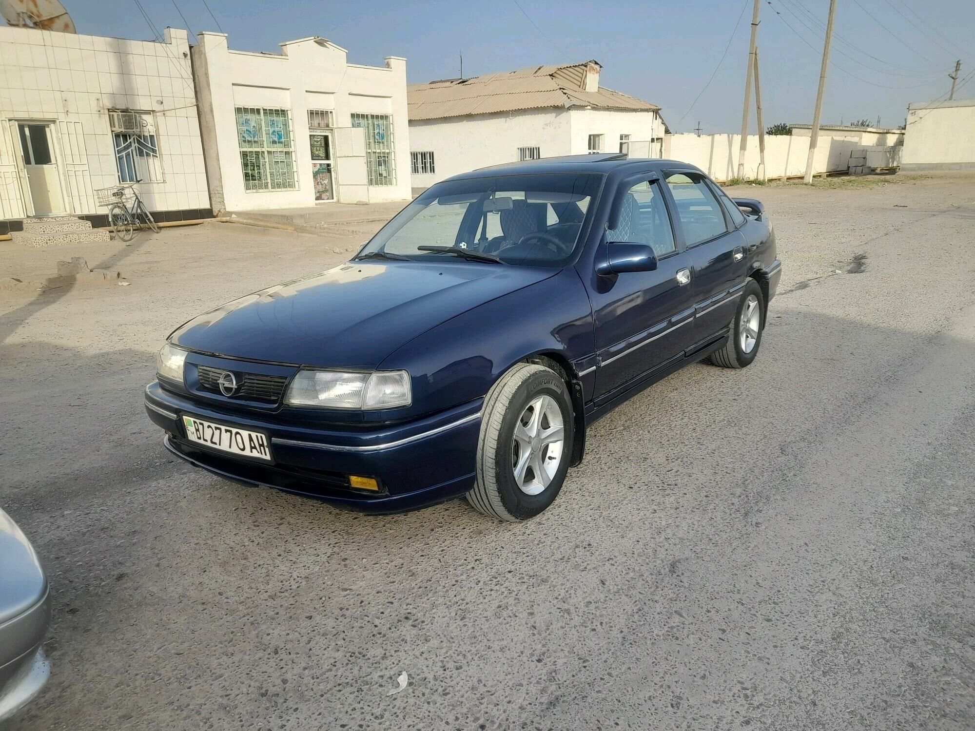 Opel Vectra 1991 - 32 000 TMT - Tejen - img 9