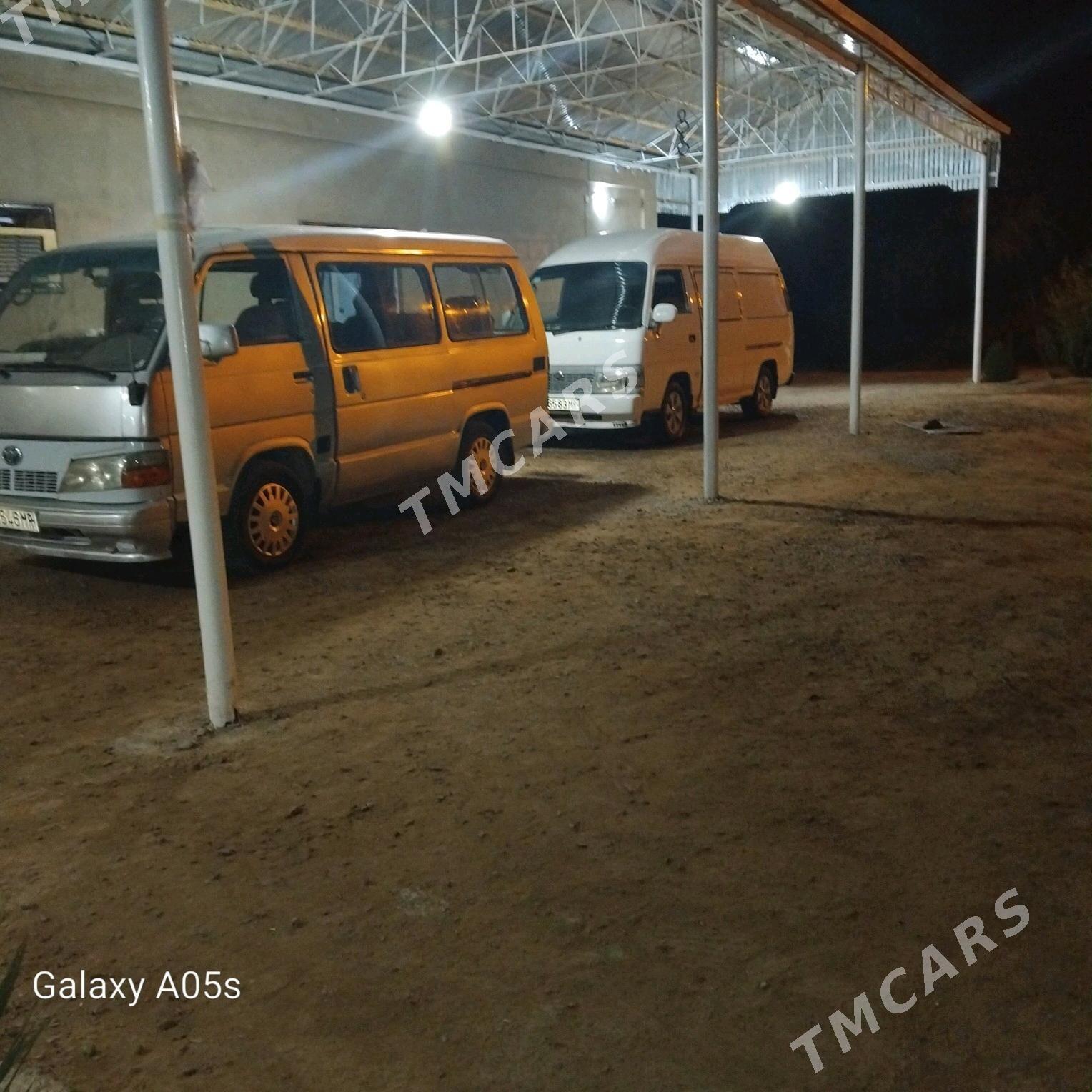 Toyota Hiace 1987 - 40 000 TMT - Векильбазар - img 6