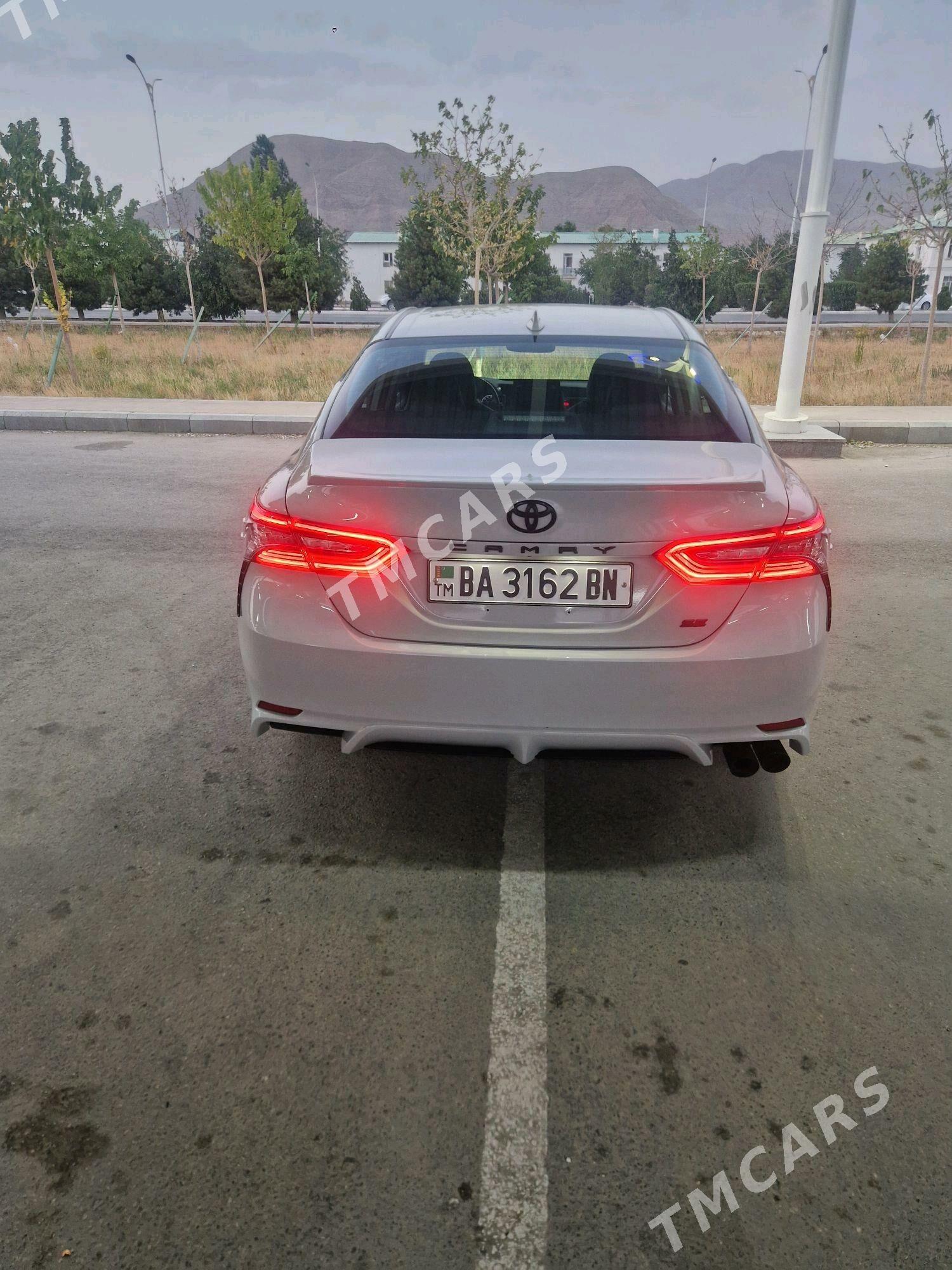Toyota Camry 2022 - 340 000 TMT - Балканабат - img 4