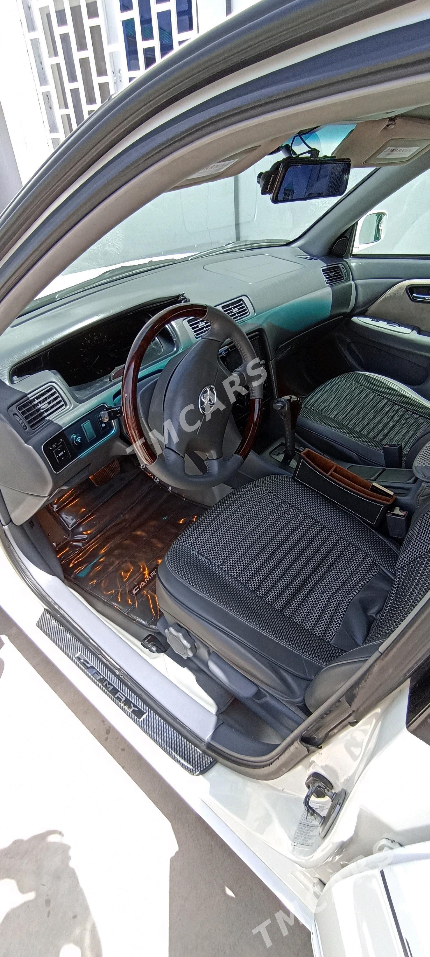 Toyota Camry 1998 - 140 000 TMT - Мары - img 7