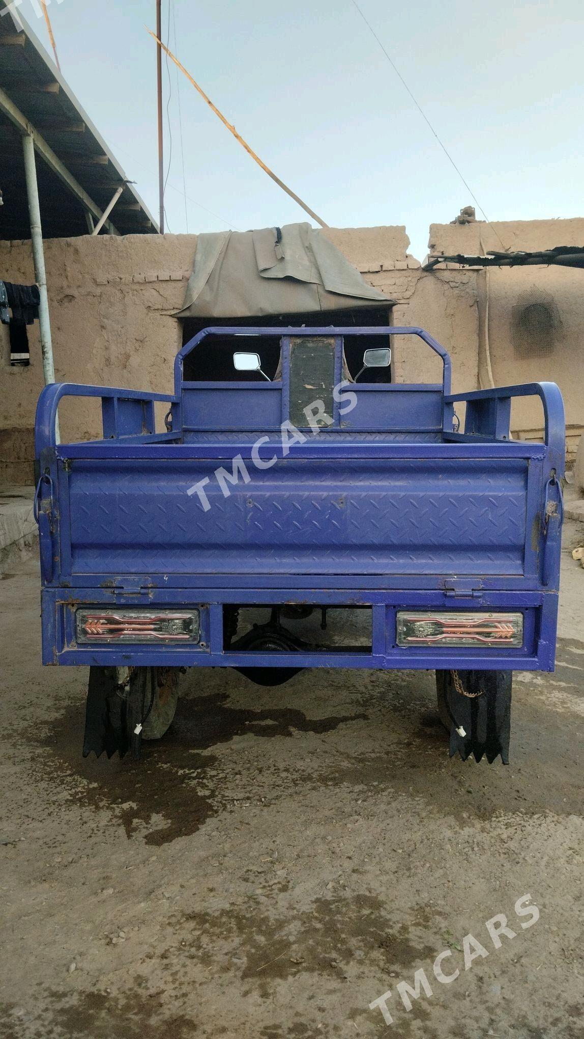 Fekon FK200-14G 2014 - 17 000 TMT - Гурбансолтан Едже - img 3