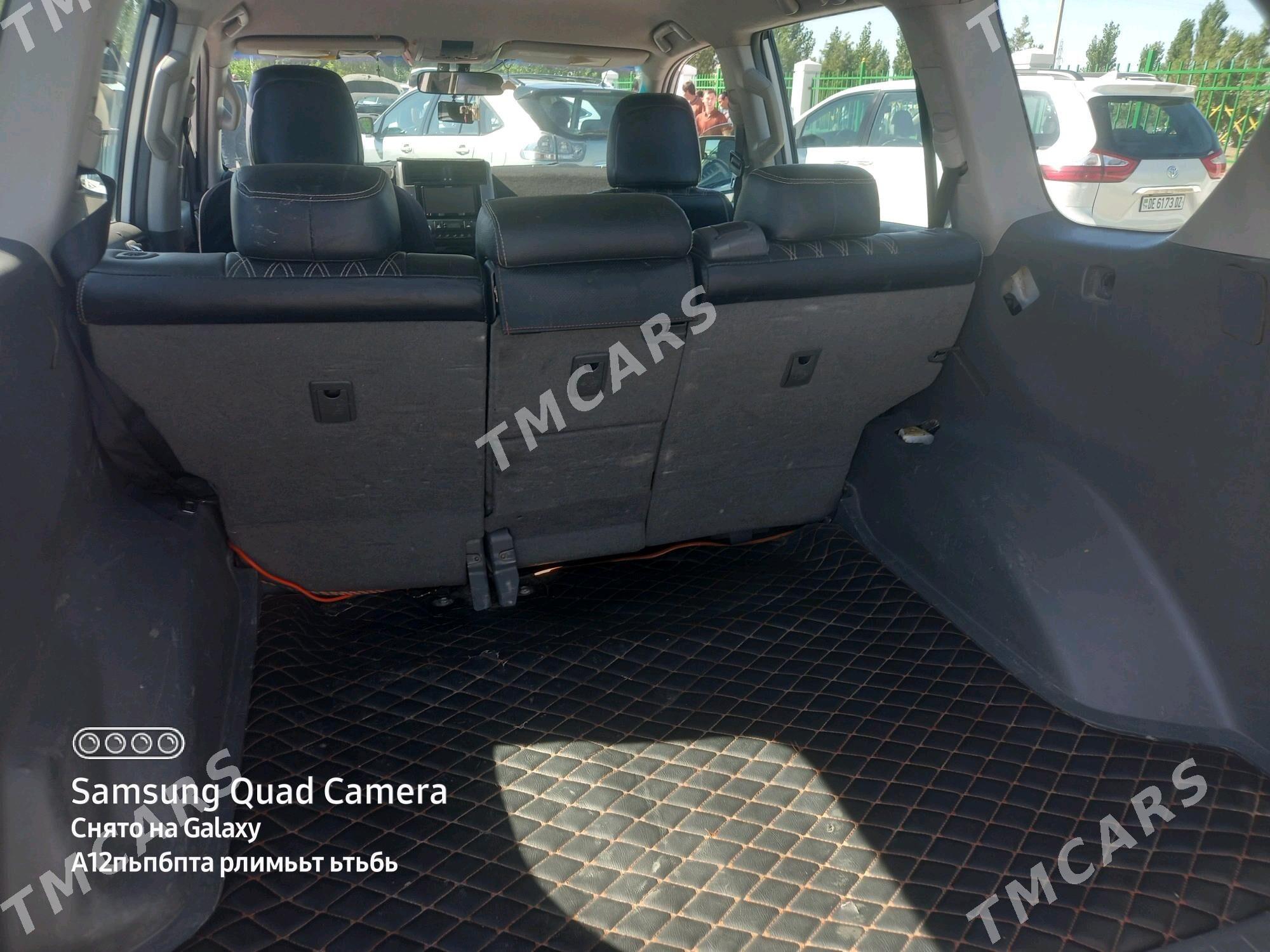 Toyota Land Cruiser Prado 2011 - 420 000 TMT - Дашогуз - img 3