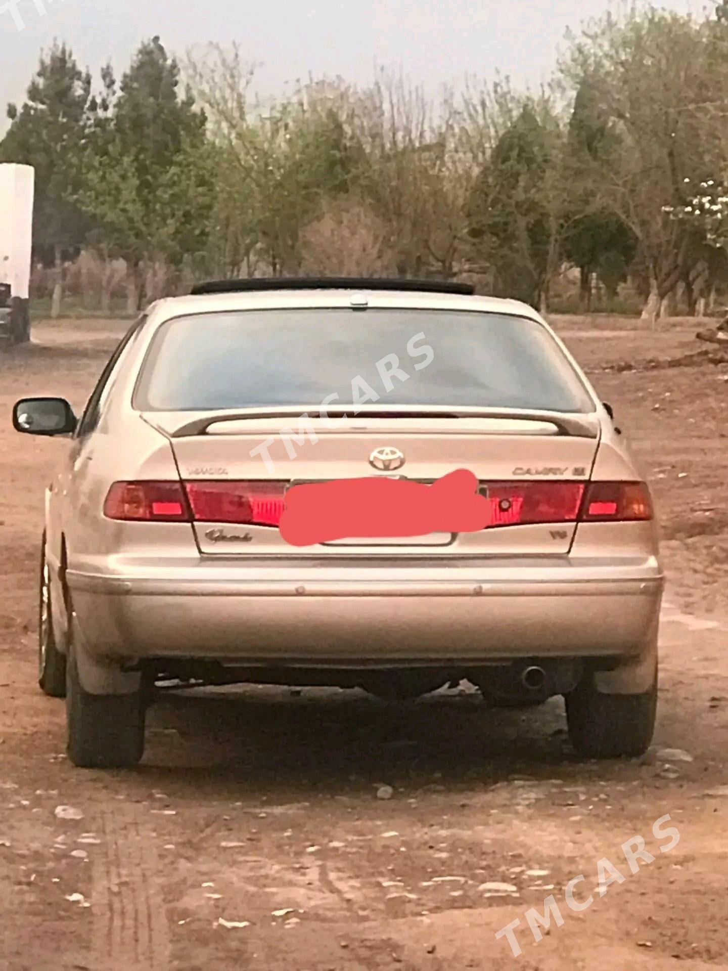 Toyota Camry 2001 - 172 000 TMT - Dänew - img 3