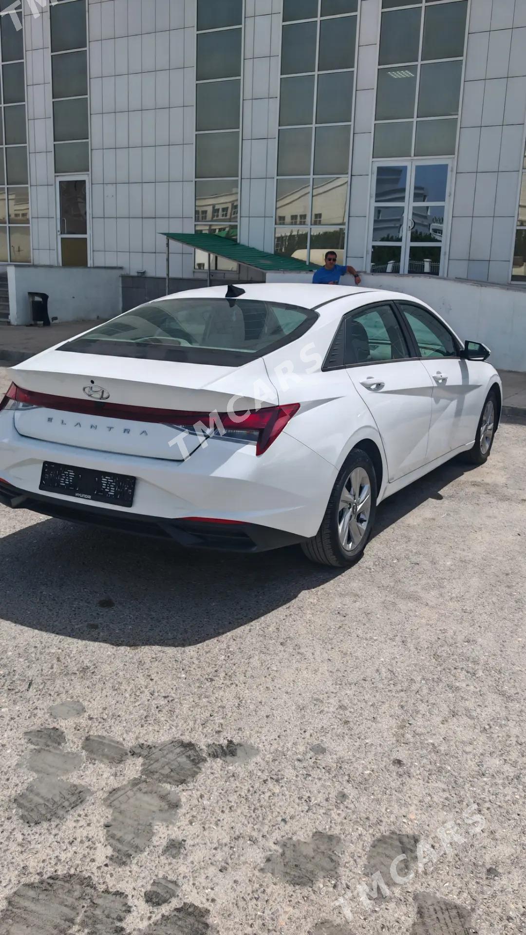 Hyundai Elantra 2021 - 246 000 TMT - Aşgabat - img 4