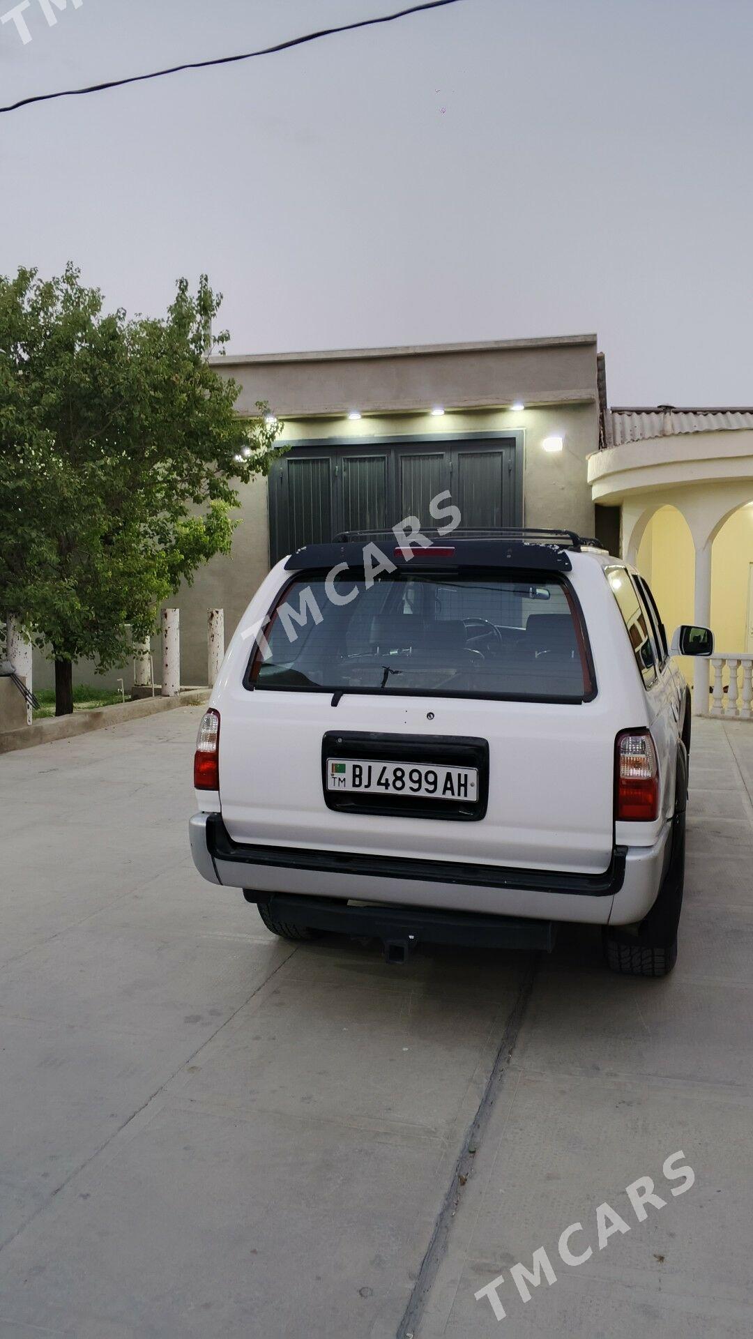 Toyota 4Runner 2000 - 95 000 TMT - Balkanabat - img 3