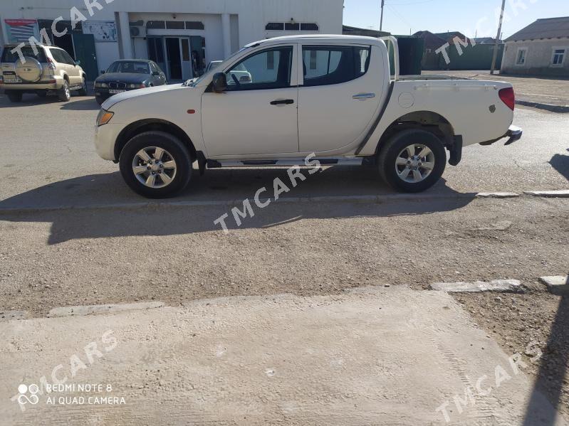 Mitsubishi L200 2007 - 100 000 TMT - Гумдаг - img 2