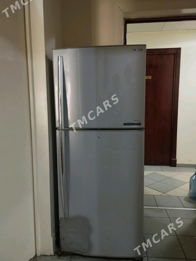 Toshiba Holodilnik 180cm - 1 mkr - img 2