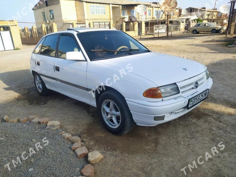 Opel Astra 1992 - 27 000 TMT - Mary - img 8