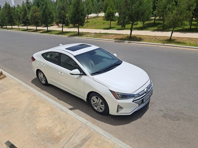 Hyundai Elantra 2020 - 235 000 TMT - Howdan "B" - img 5