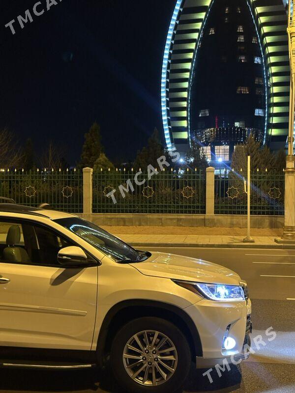 Toyota Highlander 2019 - 530 000 TMT - Ашхабад - img 2