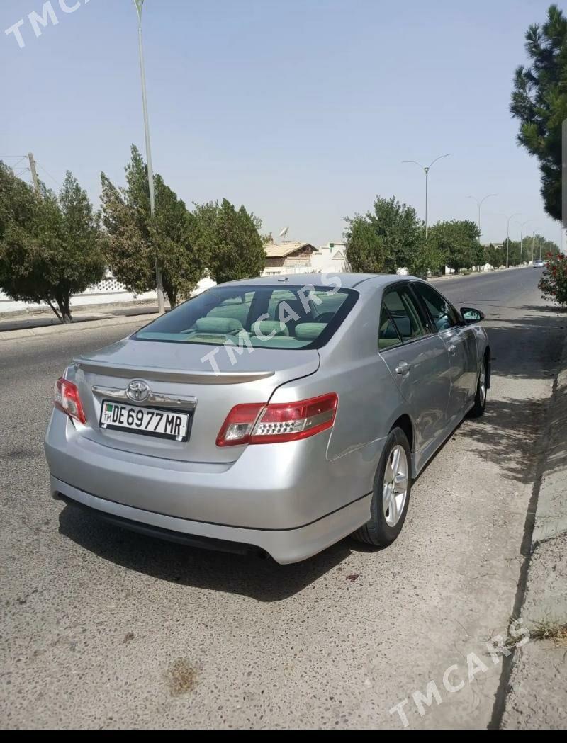 Toyota Camry 2010 - 129 000 TMT - Байрамали - img 3