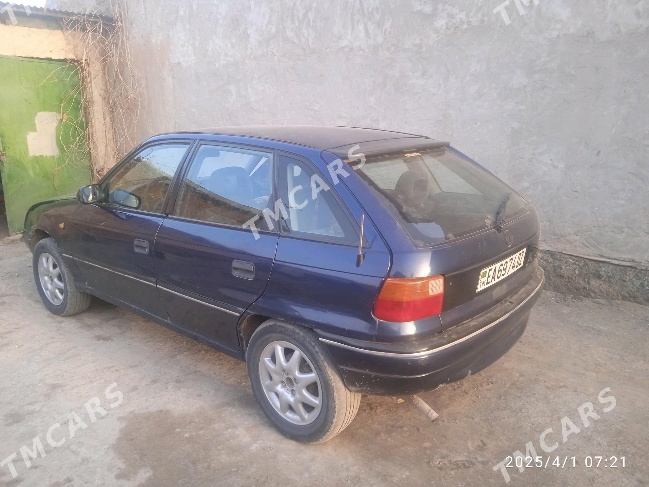 Opel Astra 1993 - 35 000 TMT - етр. Туркменбаши - img 3