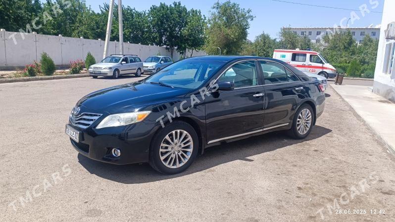 Toyota Camry 2010 - 165 000 TMT - Дашогуз - img 2