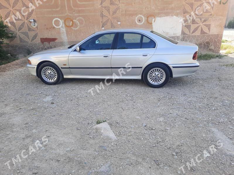 BMW 525 1998 - 95 000 TMT - Balkanabat - img 3