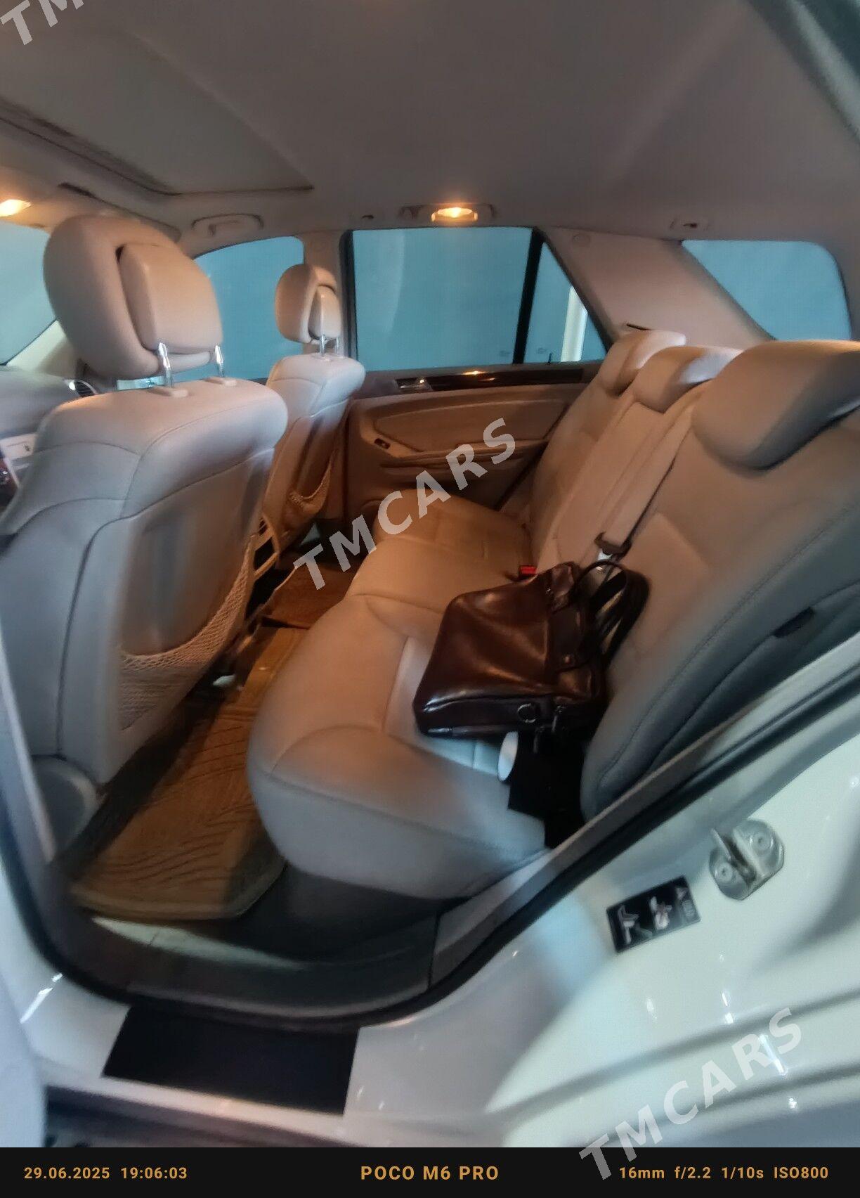Mercedes-Benz ML350 2010 - 280 000 TMT - Türkmenabat - img 8