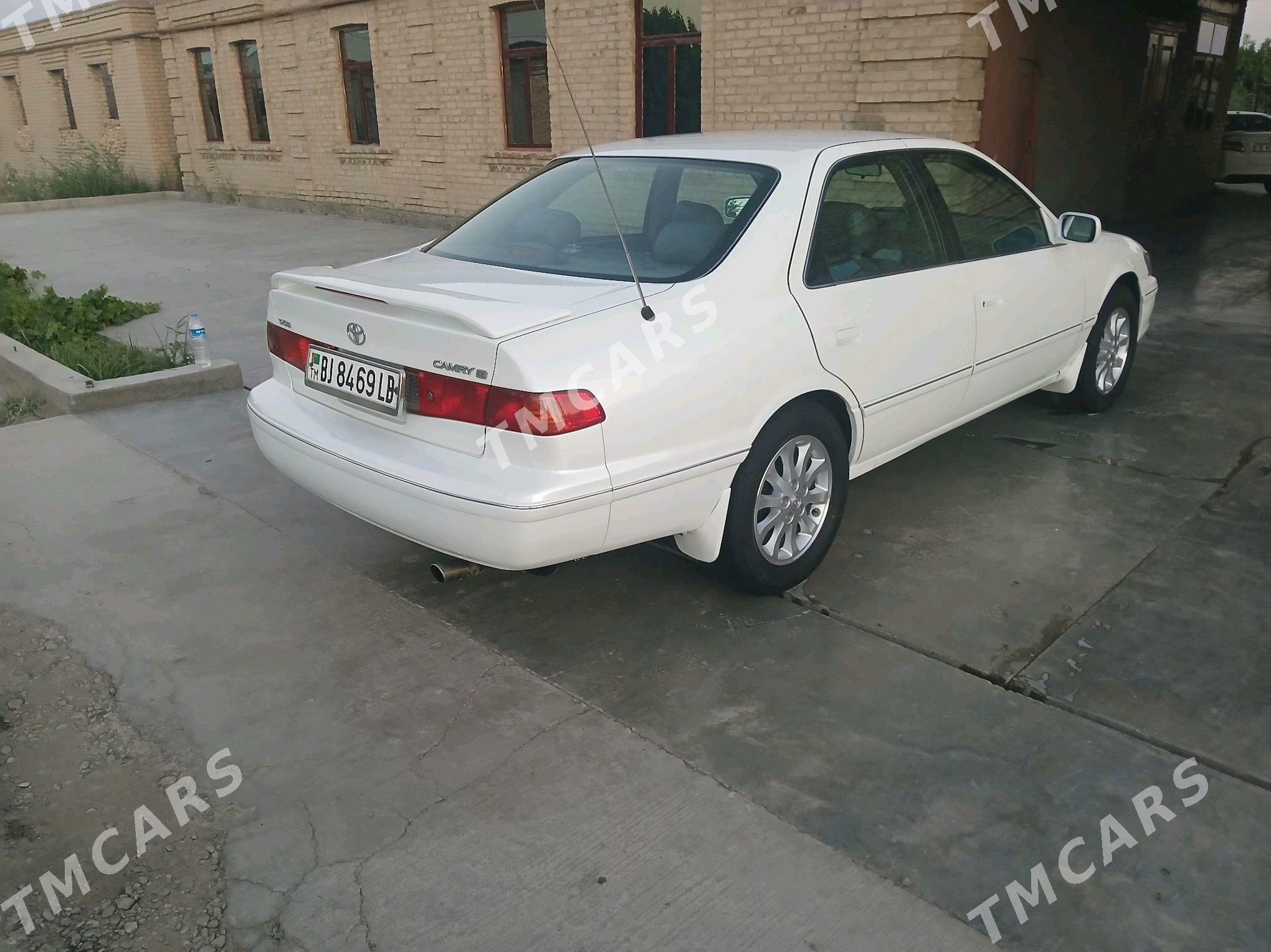 Toyota Camry 2001 - 145 000 TMT - Чарджоу - img 3