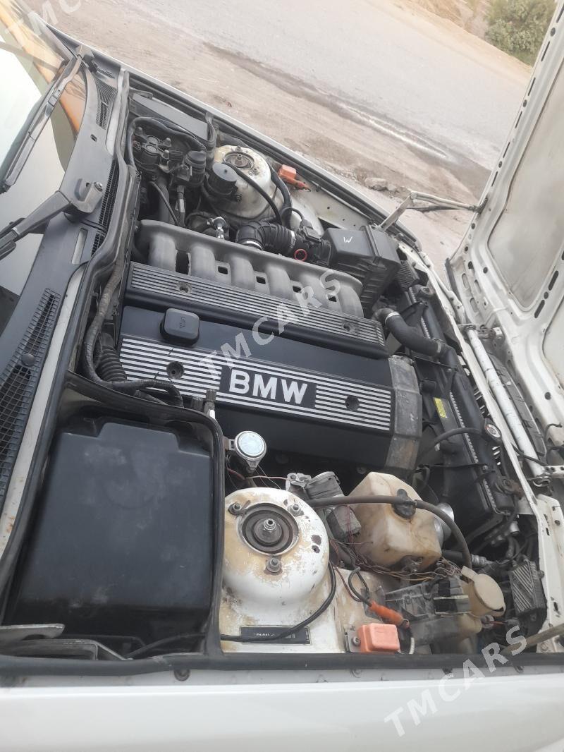 BMW 520 1992 - 60 000 TMT - Türkmenabat - img 8