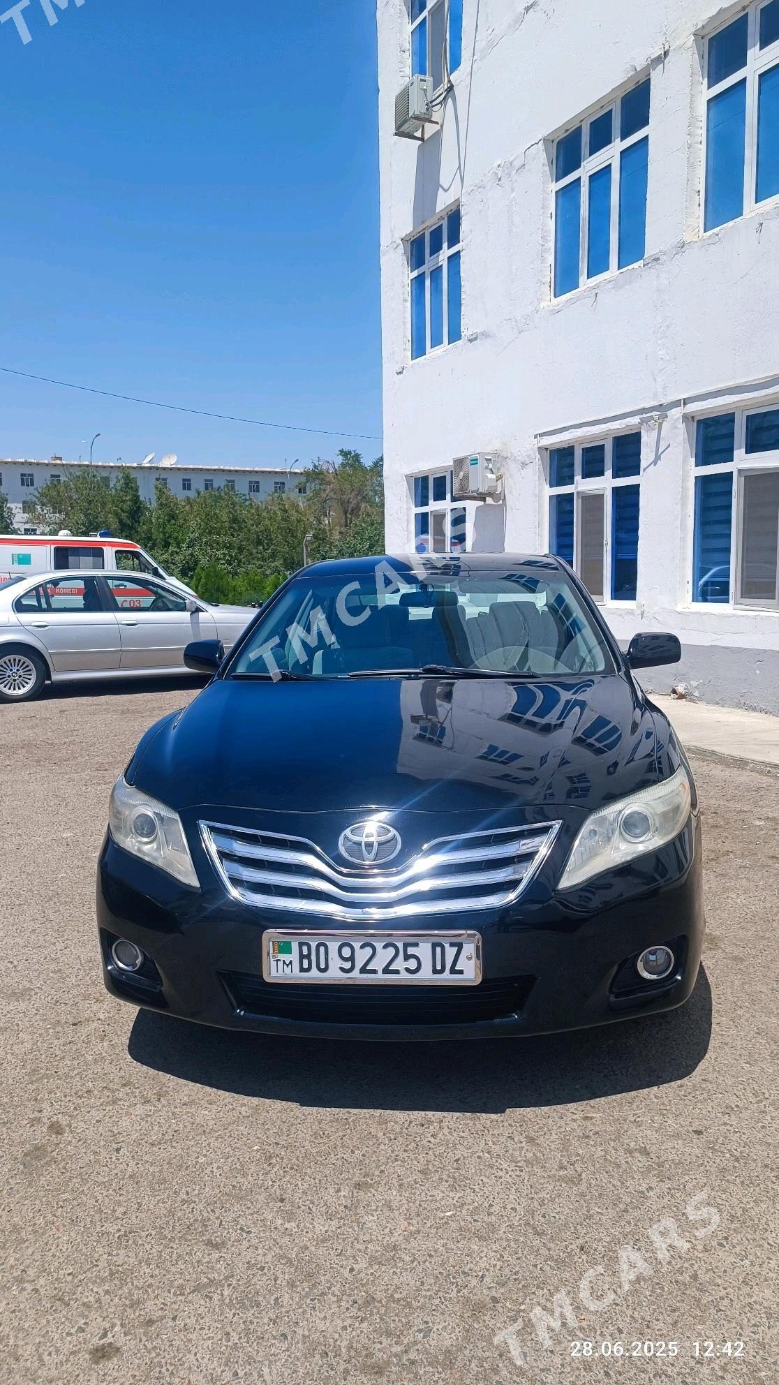 Toyota Camry 2010 - 165 000 TMT - Дашогуз - img 4