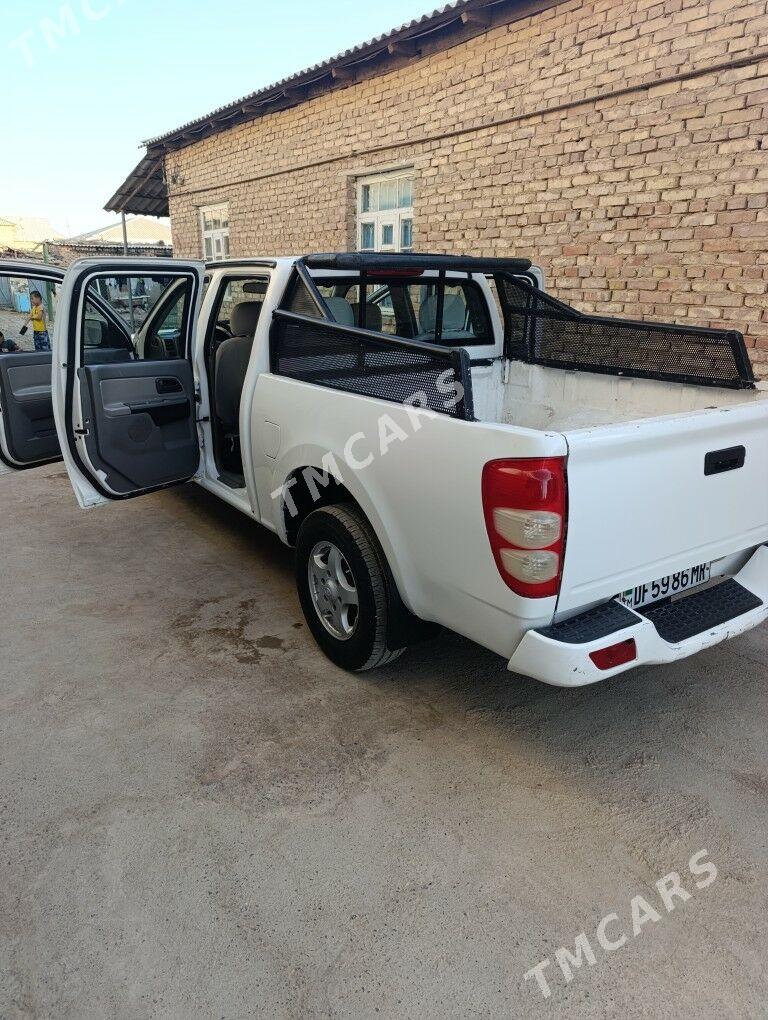 Toyota Hilux 2012 - 150 000 TMT - Теджен - img 7