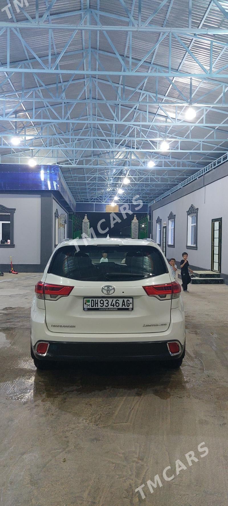 Toyota Highlander 2015 - 400 000 TMT - Aşgabat - img 5