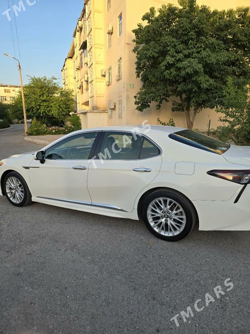 Toyota Camry 2018 - 300 000 TMT - Гаудан "Б" - img 2
