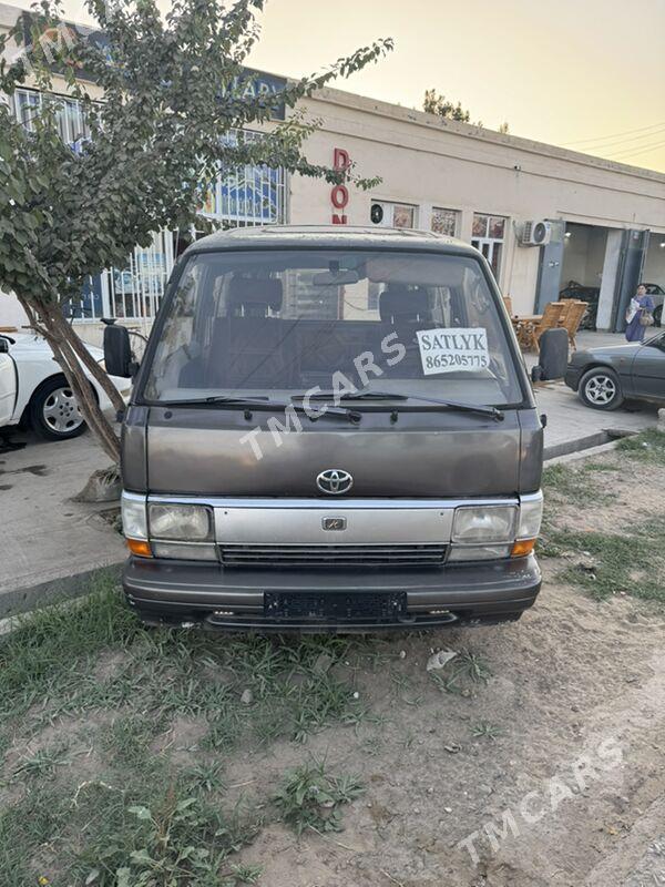 Toyota Hiace 1989 - 35 000 TMT - Саят - img 3