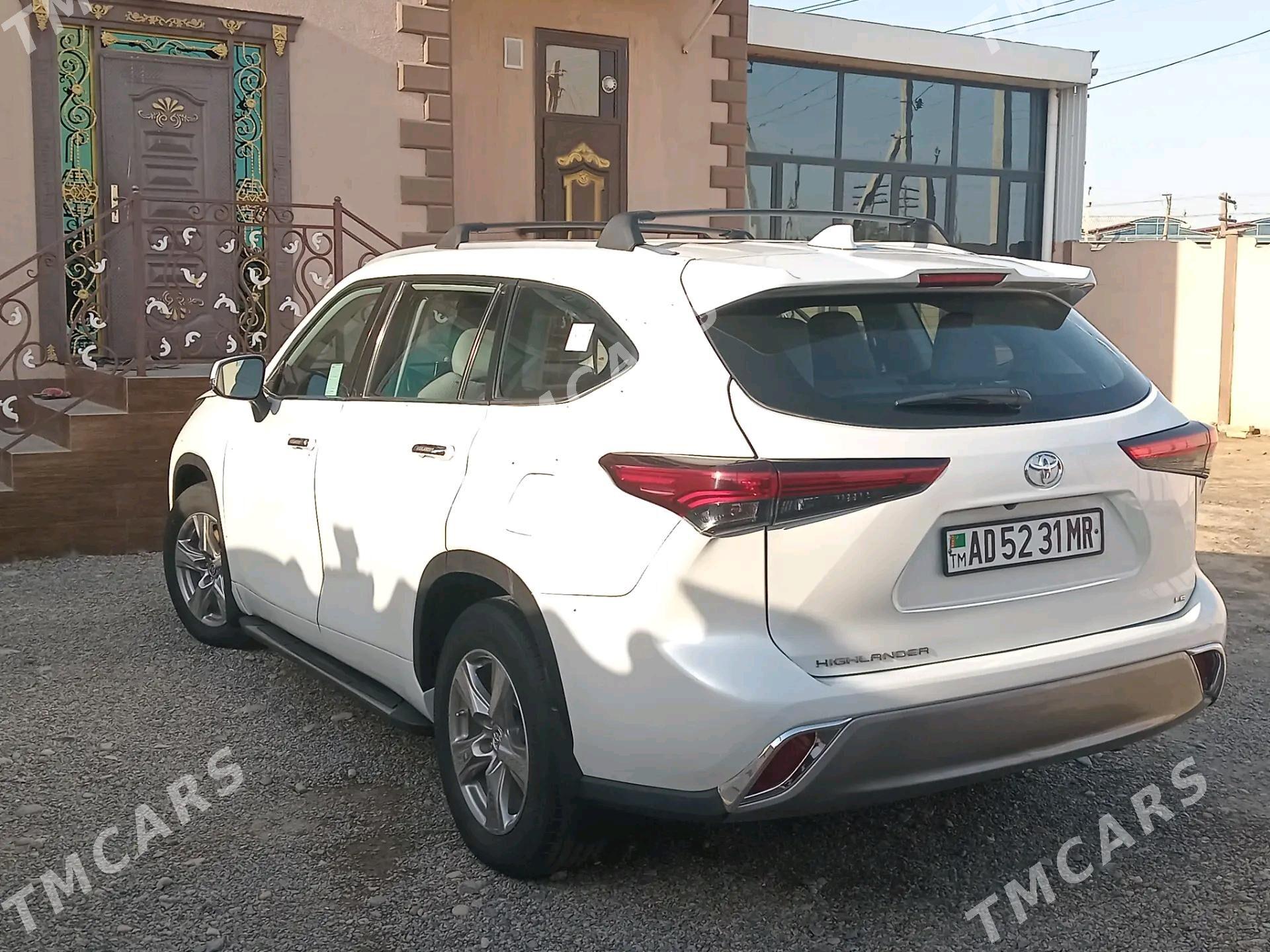 Toyota Highlander 2022 - 460 000 TMT - Мары - img 3