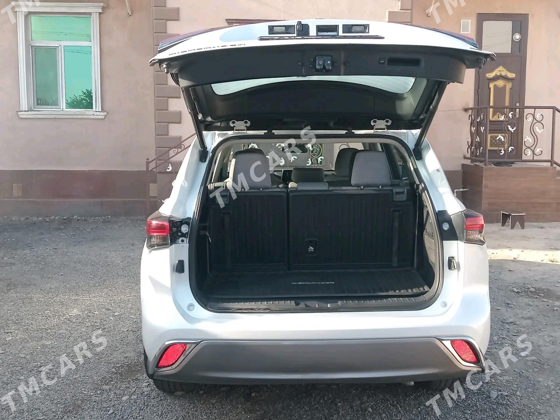 Toyota Highlander 2022 - 460 000 TMT - Мары - img 4