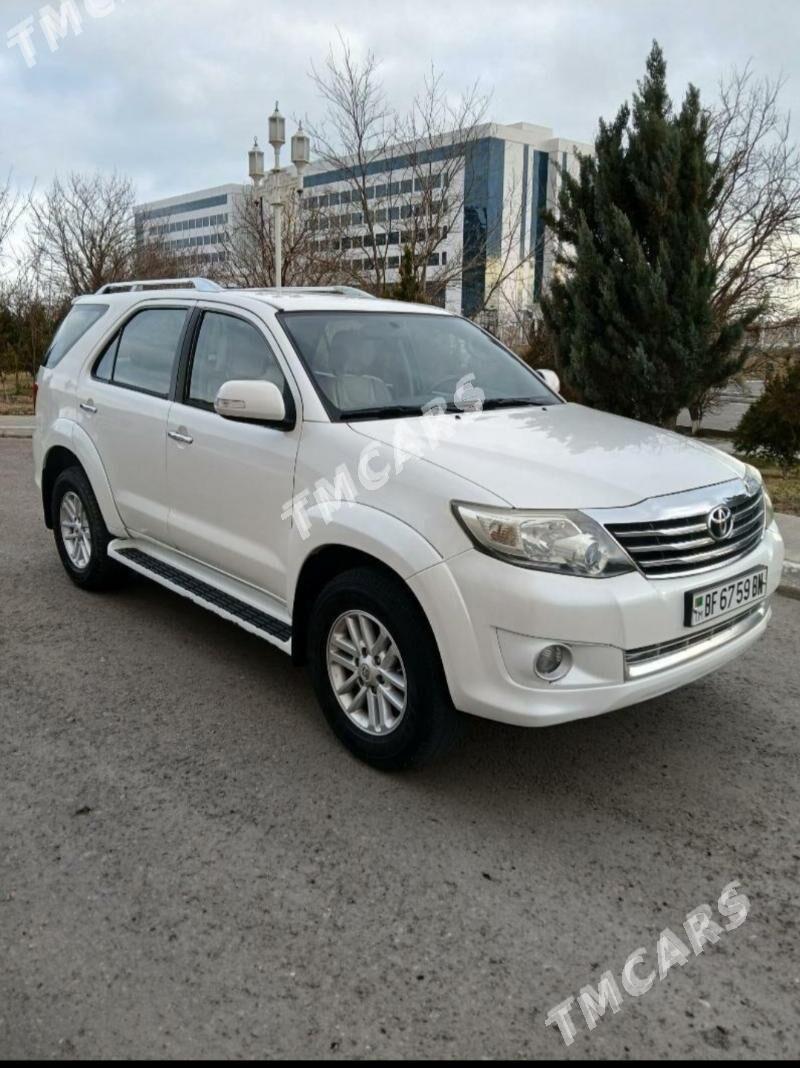 Toyota Fortuner 2013 - 300 000 TMT - Türkmenbaşy - img 5