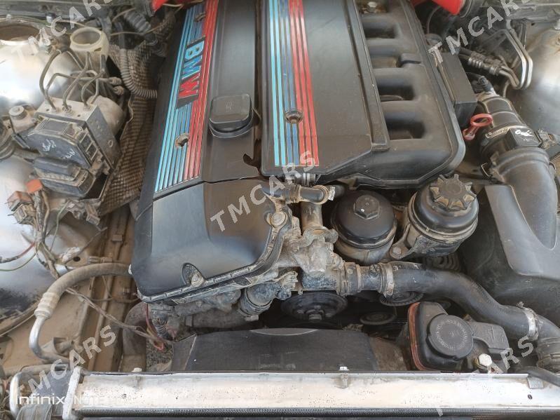 BMW E39 1998 - 80 000 TMT - Çärjew - img 5