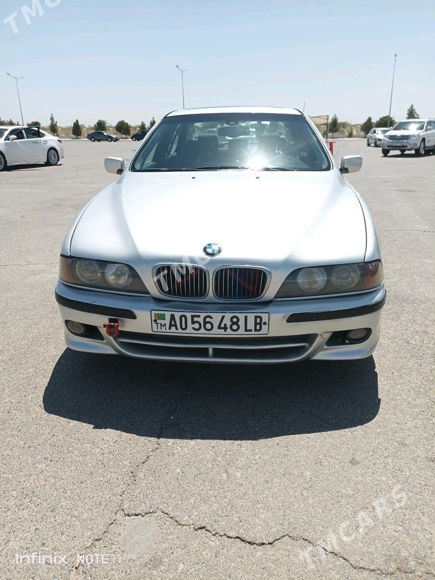 BMW E39 1998 - 80 000 TMT - Çärjew - img 8