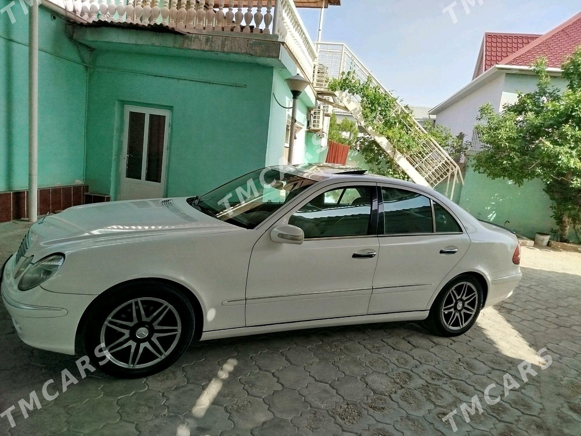 Mercedes-Benz E320 2004 - 121 000 TMT - Balkanabat - img 4