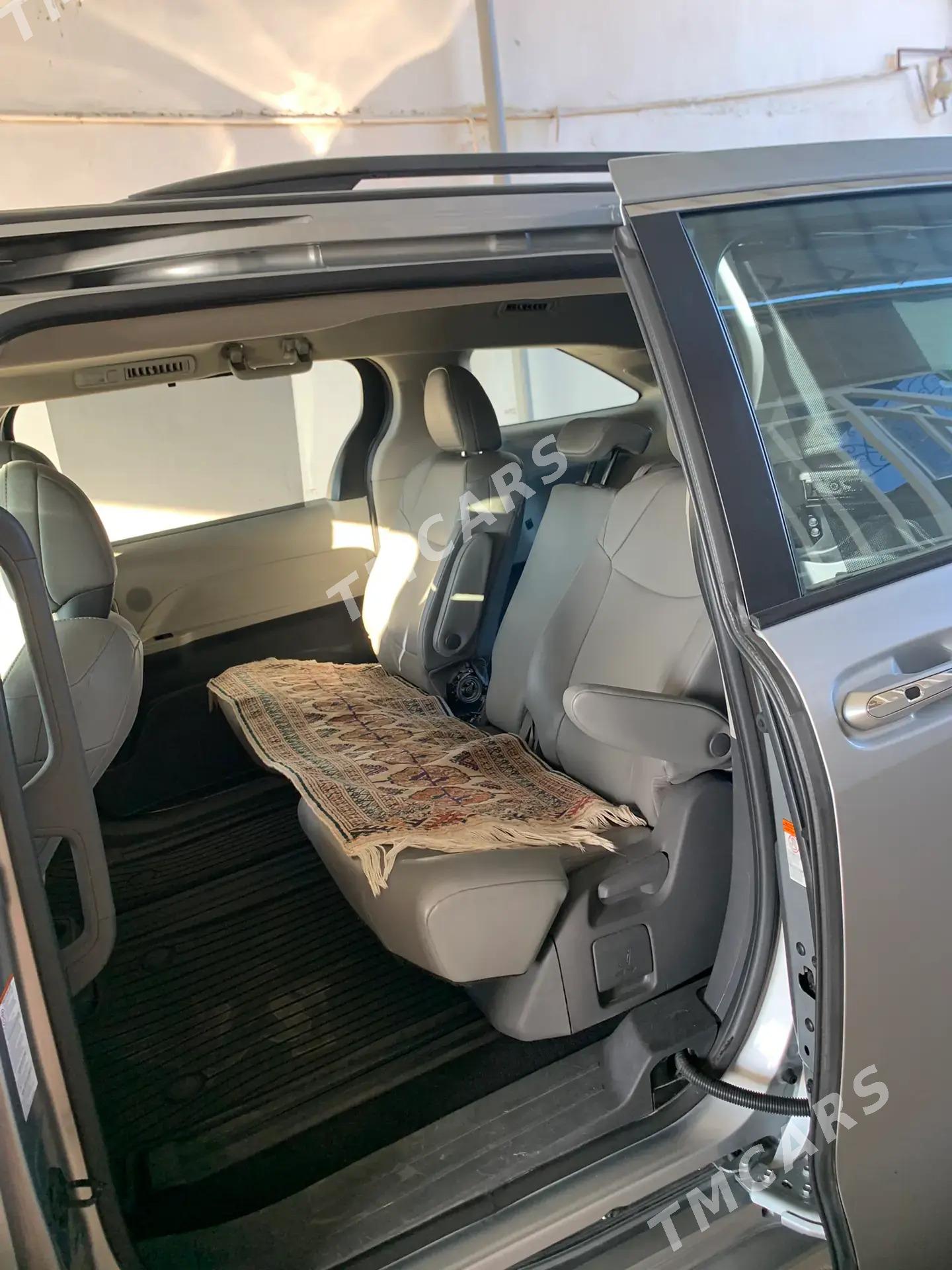 Toyota Sienna 2021 - 438 000 TMT - Köýtendag - img 2