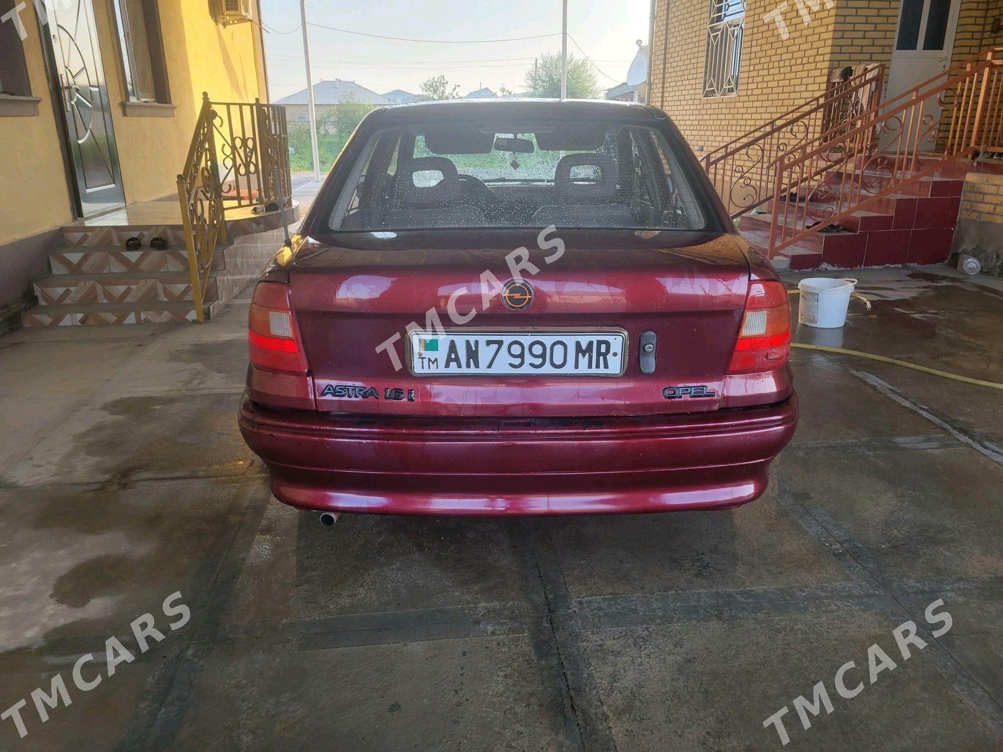 Opel Astra 1993 - 30 000 TMT - Mary - img 2