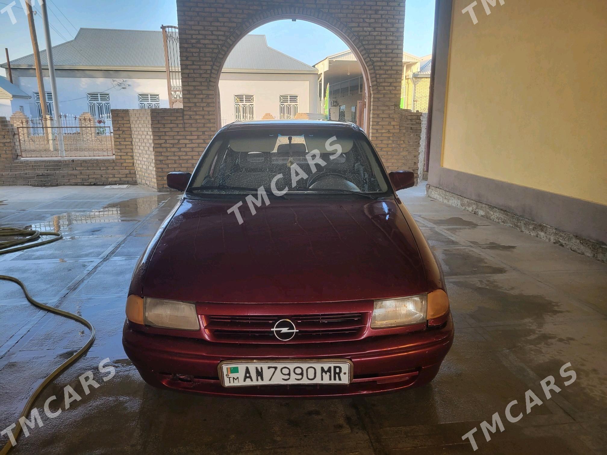 Opel Astra 1993 - 30 000 TMT - Mary - img 4