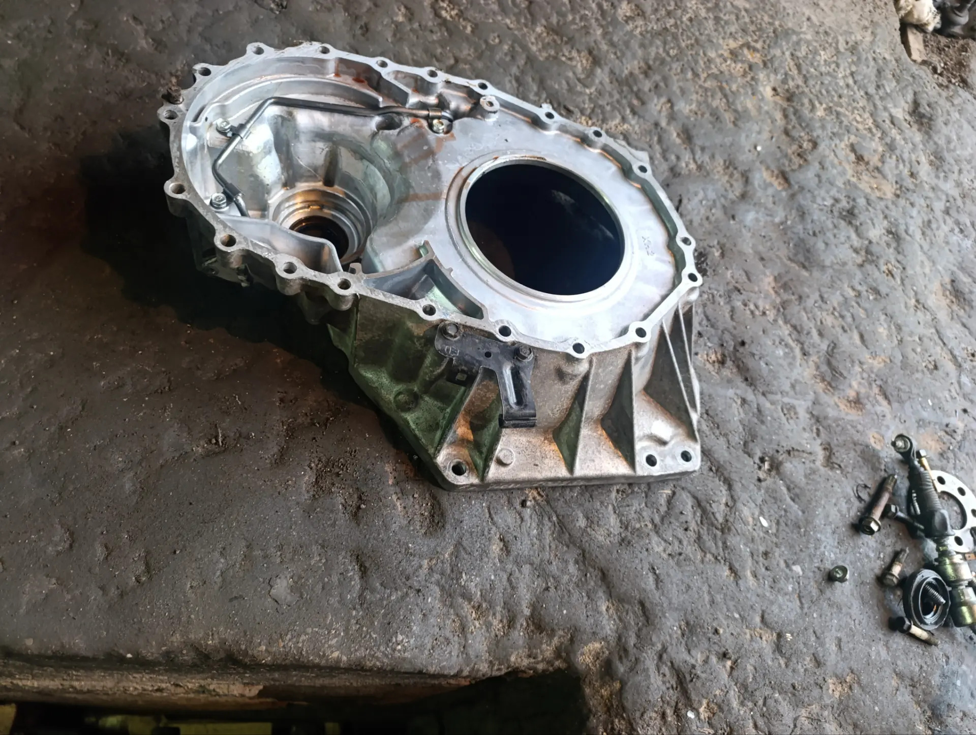Nissan wersa 1.6 koźik karopga 1 300 TMT - Aşgabat - img 2