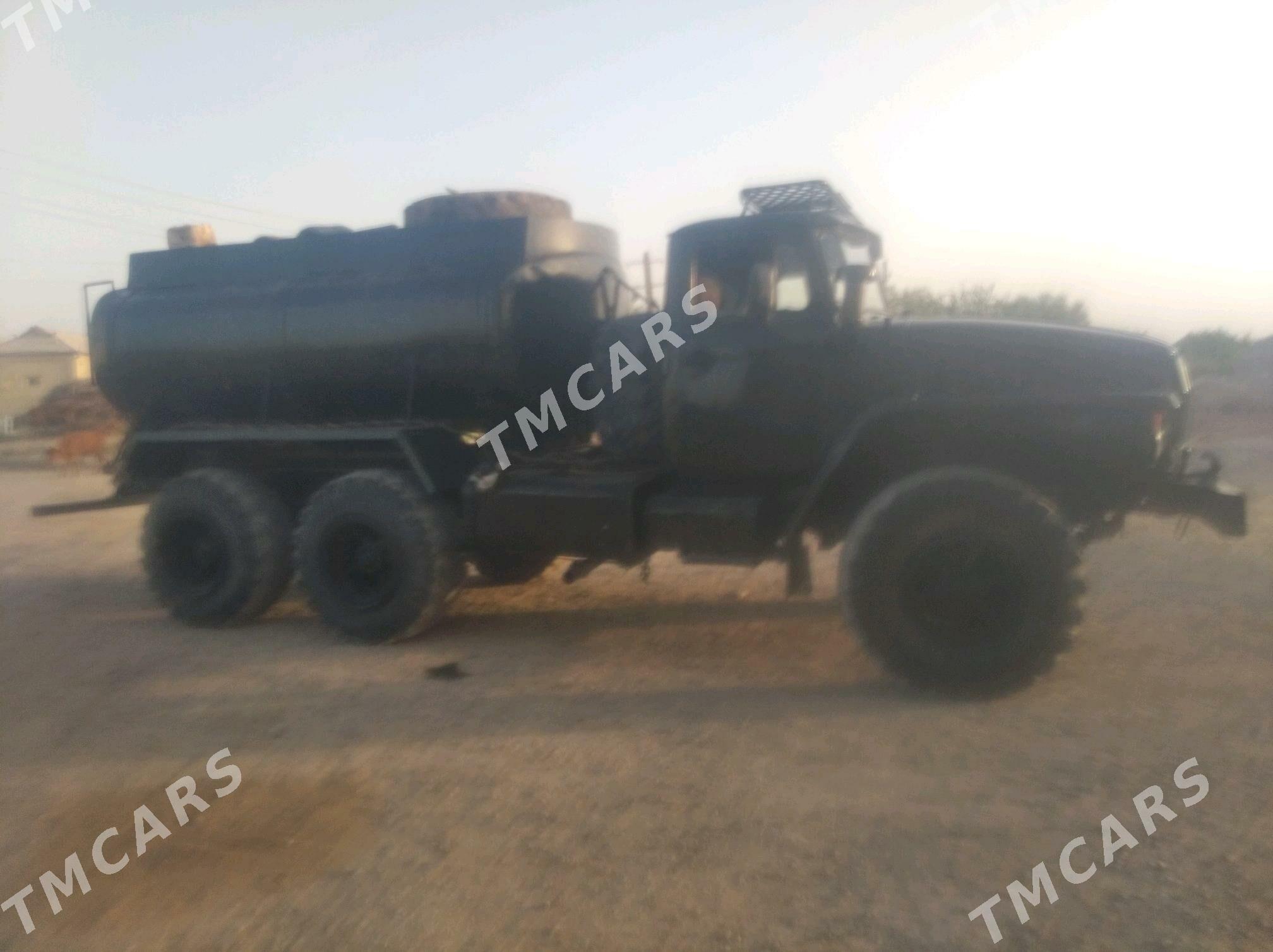 Ural 4320 1982 - 60 000 TMT - Sakarçäge - img 3