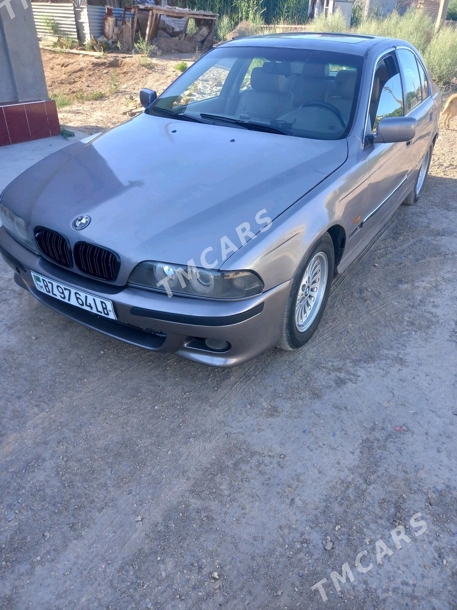 BMW E39 2001 - 60 000 TMT - Saýat - img 3