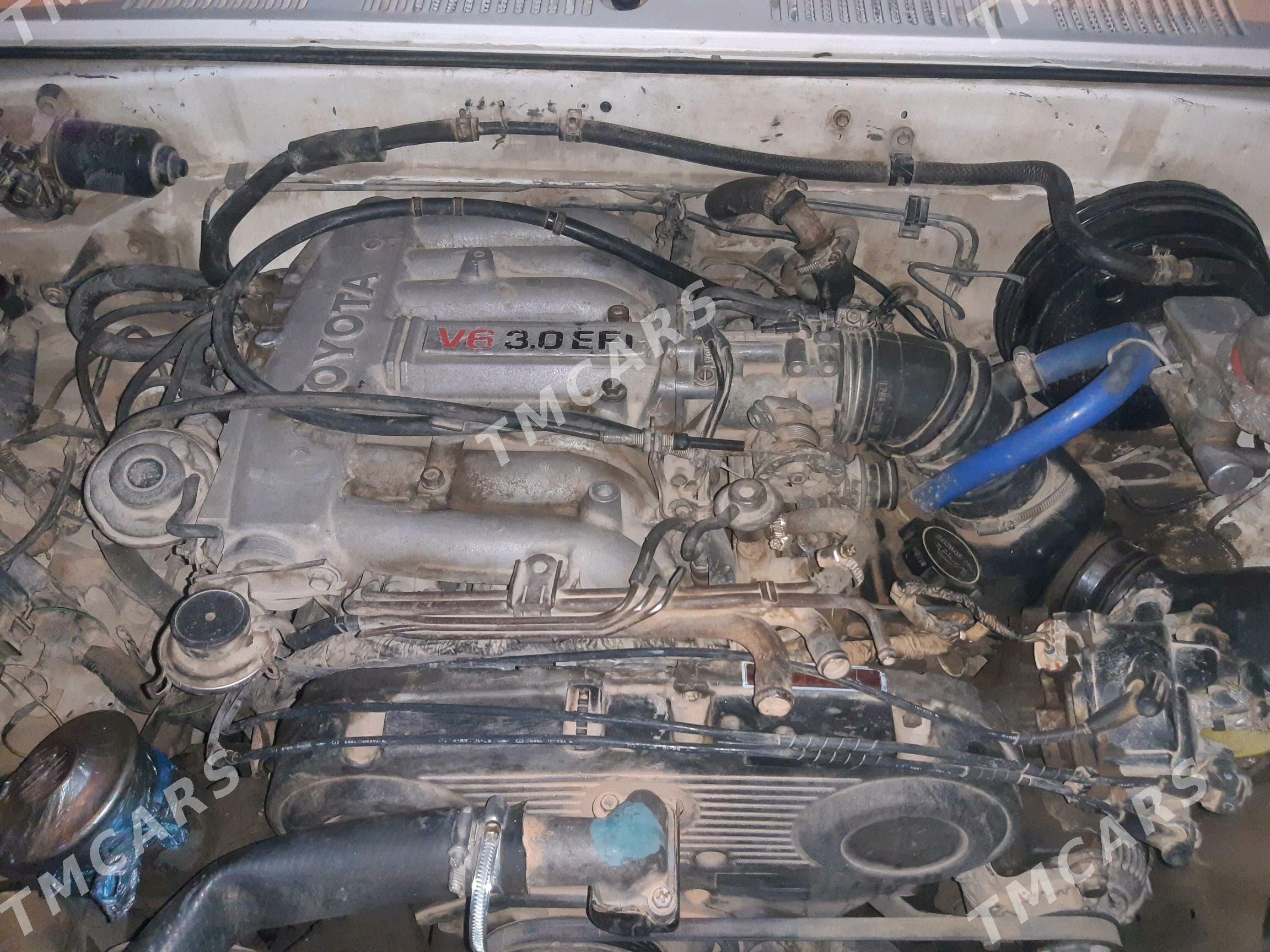Toyota 4Runner 1995 - 60 000 TMT - Balkanabat - img 6