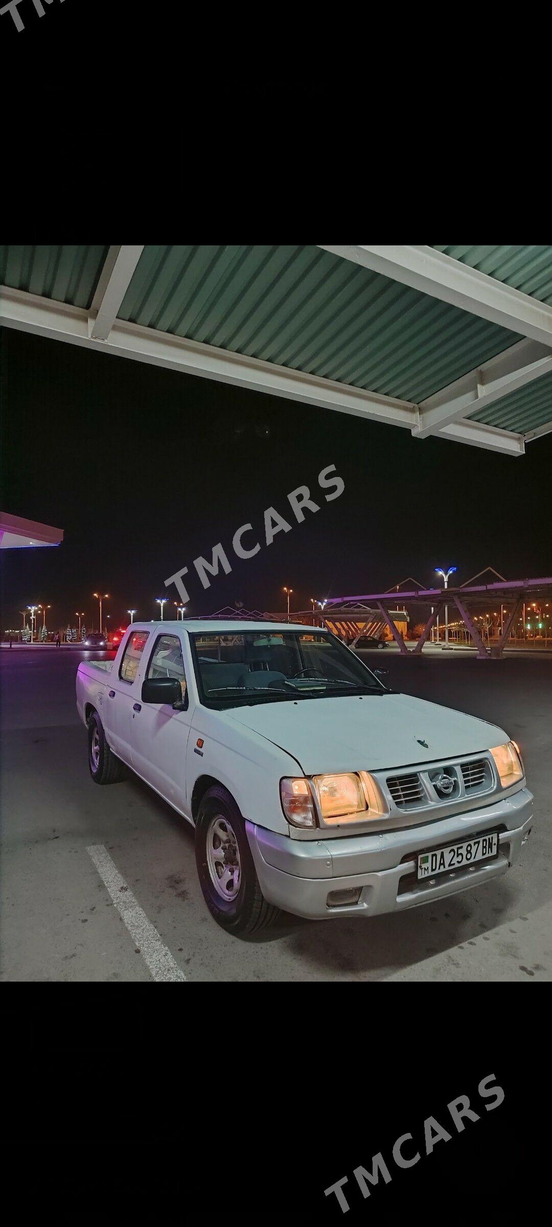Nissan Navara 2001 - 50 000 TMT - Balkanabat - img 3