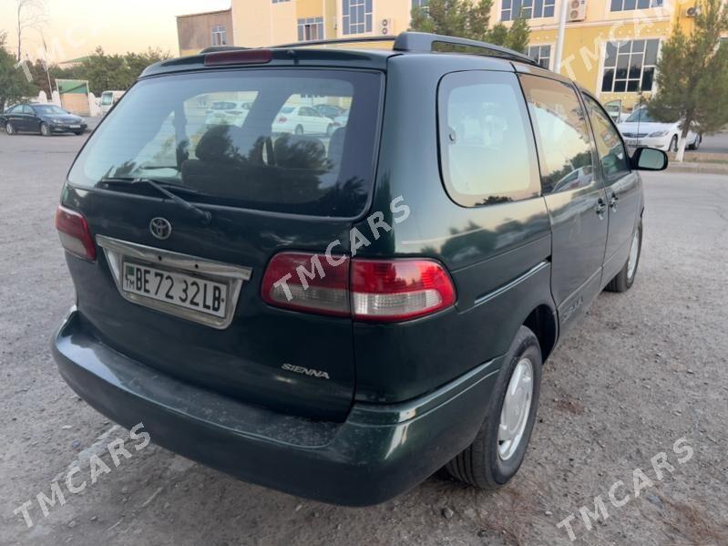 Toyota Sienna 2002 - 135 000 TMT - Türkmenabat - img 4