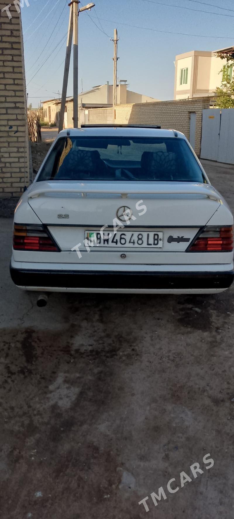 Mercedes-Benz 230E 1987 - 30 000 TMT - Туркменабат - img 3