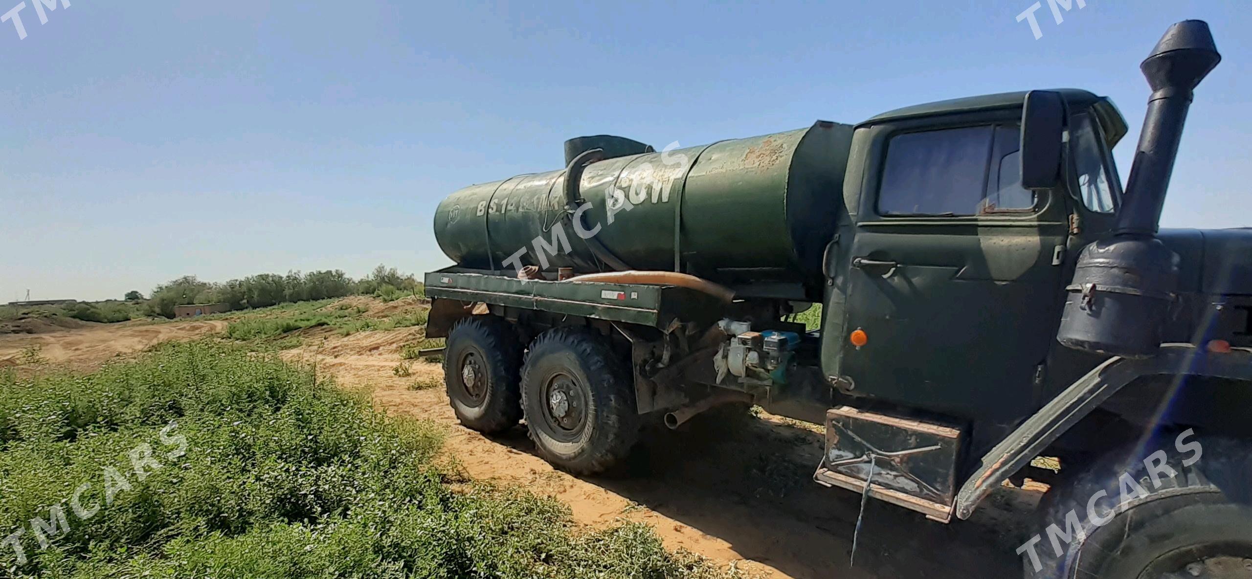 Ural 4320 1994 - 130 000 TMT - Ýolöten - img 3