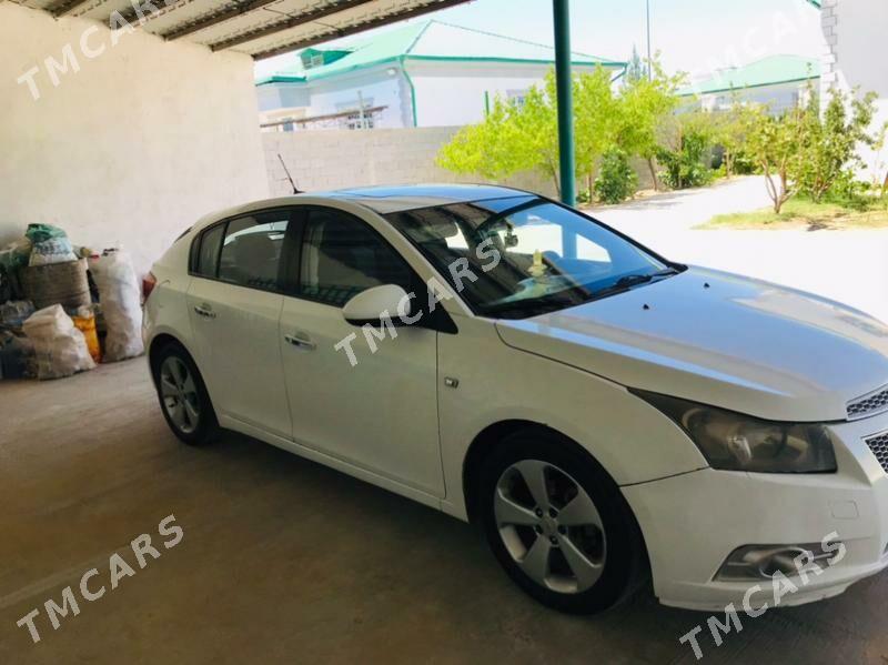 Chevrolet Cruze 2012 - 150 000 TMT - Тязе заман - img 10