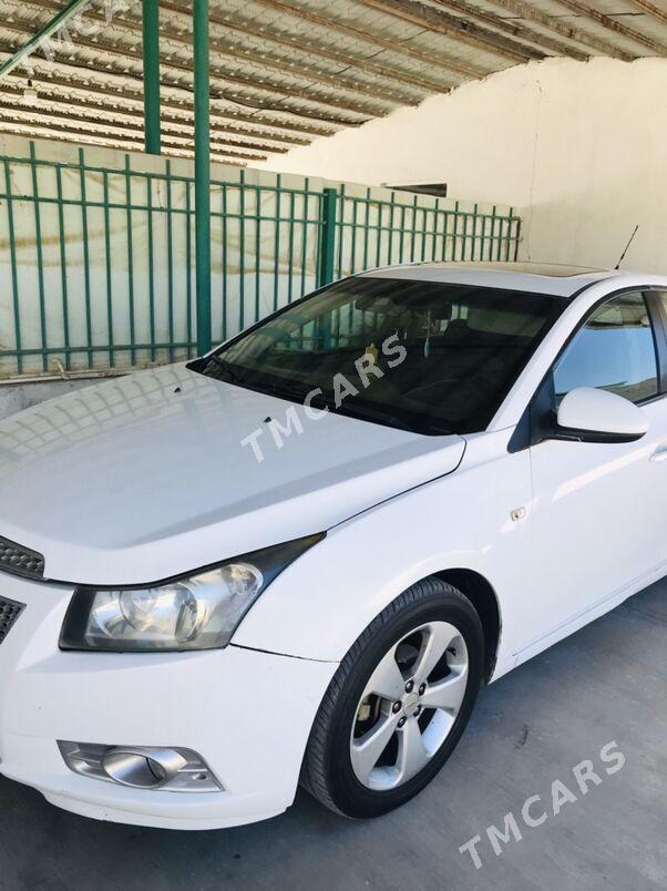 Chevrolet Cruze 2012 - 150 000 TMT - Тязе заман - img 9