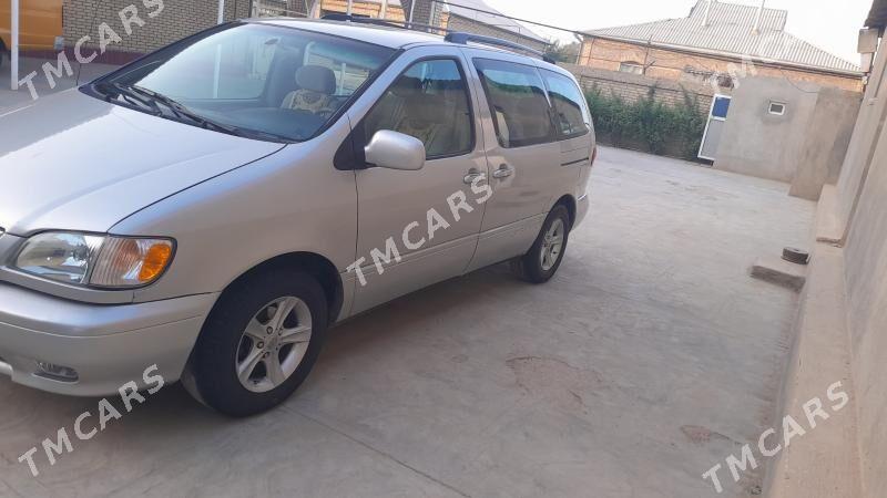 Toyota Sienna 2002 - 140 000 TMT - Sakarçäge - img 3