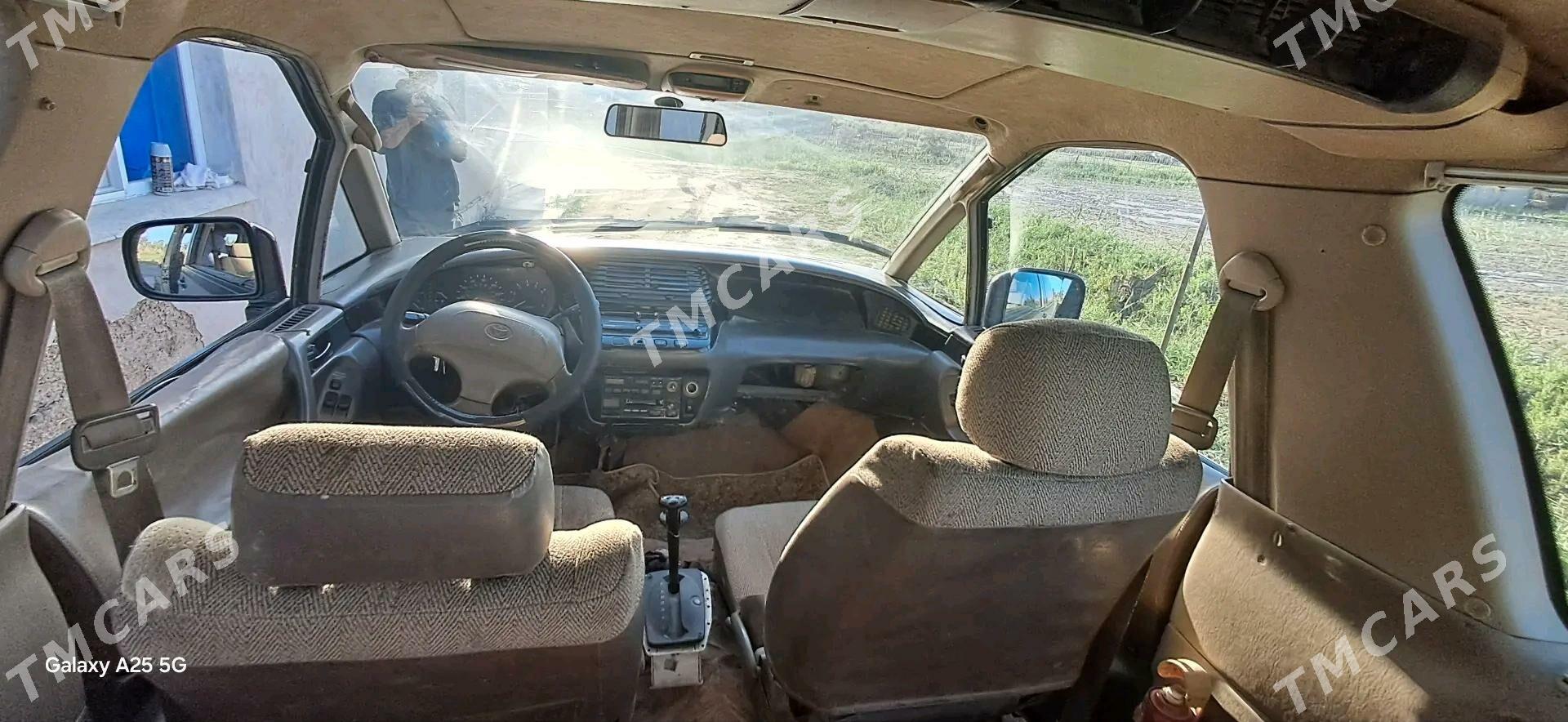Toyota Previa 1993 - 34 000 TMT - етр. Туркменбаши - img 4